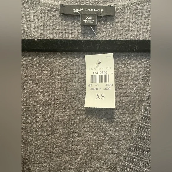 Ann Taylor *New With Tags* Mohair Wool Women's Long Cardigan. Size XS - Picture 2 of 6